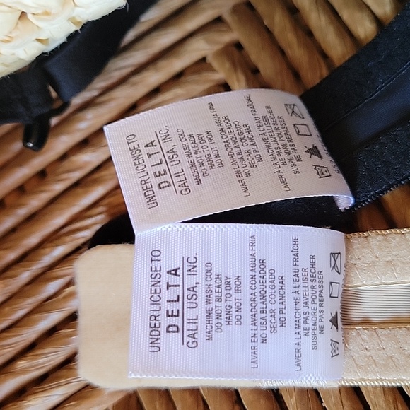 Lot of 2 Delta by Maidenform convertible 30A bras - Picture 8 of 9